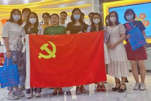 用“热血”传递爱心，登录入口集团开展爱心献血活动